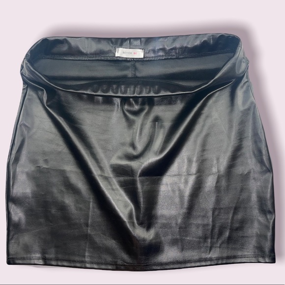 LEATHER SKIRT - BLACK ✨ - Picture 4 of 7